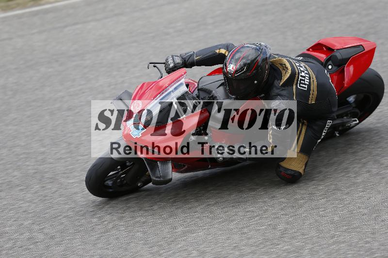 /09 19.04.2026  Caremotion get faster ADR/Gruppe rot/74